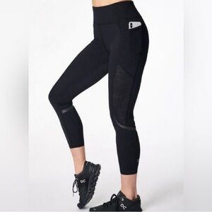 Sweaty Betty The Zero Gravity 7/8 Leggings Size S Black